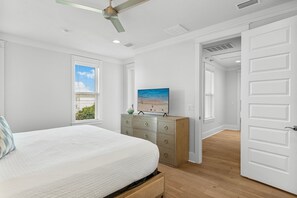 5 habitaciones, tabla de planchar con plancha, wifi y ropa de cama 