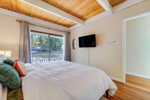 2 chambres, fer et planche à repasser, Wi-Fi, draps fournis