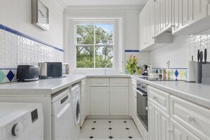 Private kitchen - The Ultimate London Retreat (London)