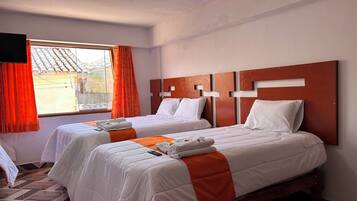 Family Room | 4 bedrooms, free WiFi