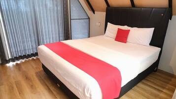 Deluxe Double Room, Garden View | Free WiFi