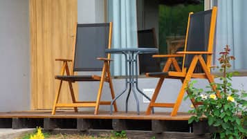 Basic Cabin, Hill View | Terrace/patio