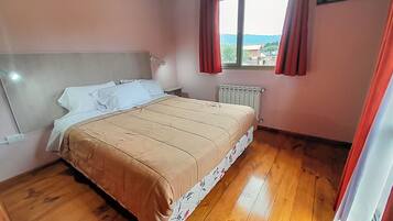 Comfort Cabin, Hill View