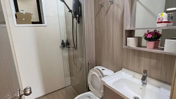 Hårtørrer, håndklæder, Sæbe, Shampoo