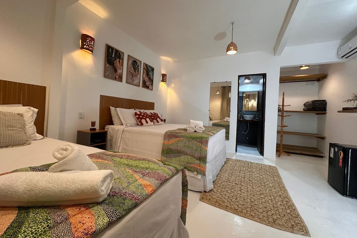 舒適三人房, 非吸煙房 | 房內夾萬、手提電腦工作空間、遮光窗簾/窗簾、熨斗/熨衫板