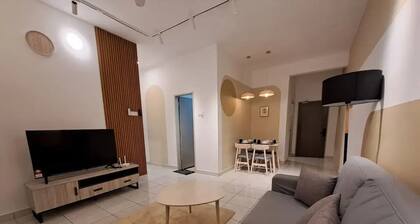 Youth City Residence/ 2 Room/ KLIA/ Nilai/ Pool
