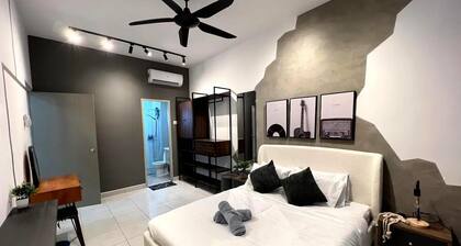 Youth City Residence/ 3 Room/ KLIA/ Nilai/ Pool