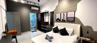 Youth City Residence/ 3 Room/ KLIA/ Nilai/ Pool