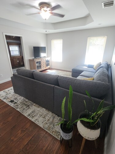 Quiet Downtown Roanoke Home 