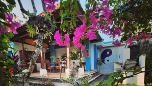 Unclassified image, 4 of 14, button - Villa Shantitara Bungalows (Denpasar)