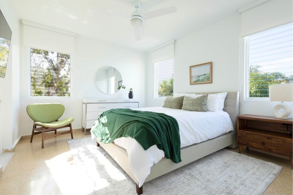 Villa Maria Hidden Gem in Miramar, SJ Power Generator, Water Cistern