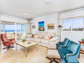 TV - Edificio El Rey by Interhome (Fuengirola)