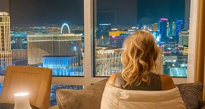 𝐓𝐑𝐔𝐌𝐏 56th Floor ⁕ Luxury Suite ⁕ Strip Views