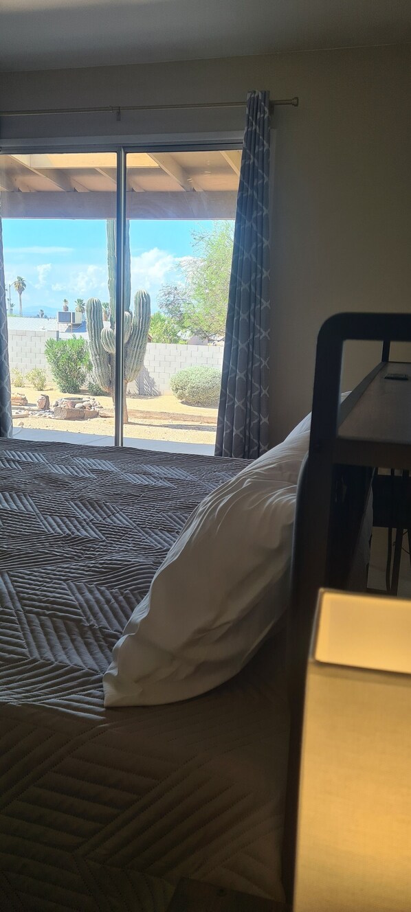 2 bedrooms, desk, iron/ironing board, free WiFi