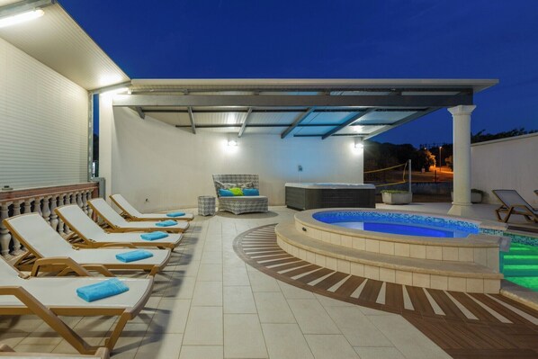 Pool - Villa LeaLeana by Istrabook (Pula)