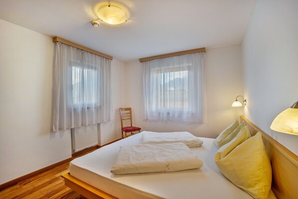 1 bedroom, free WiFi, bed sheets, wheelchair access