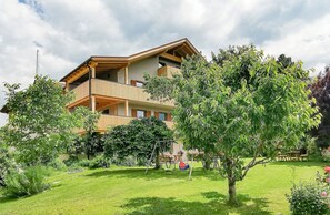 Exterior - Holiday Apartment 'Linder 16' with Mountain View, Shared Pool and Wi-Fi (Natz)