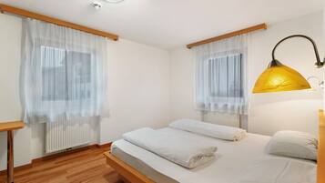 1 bedroom, free WiFi, bed sheets, wheelchair access