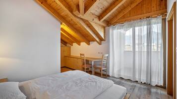 1 bedroom, free WiFi, bed sheets, wheelchair access