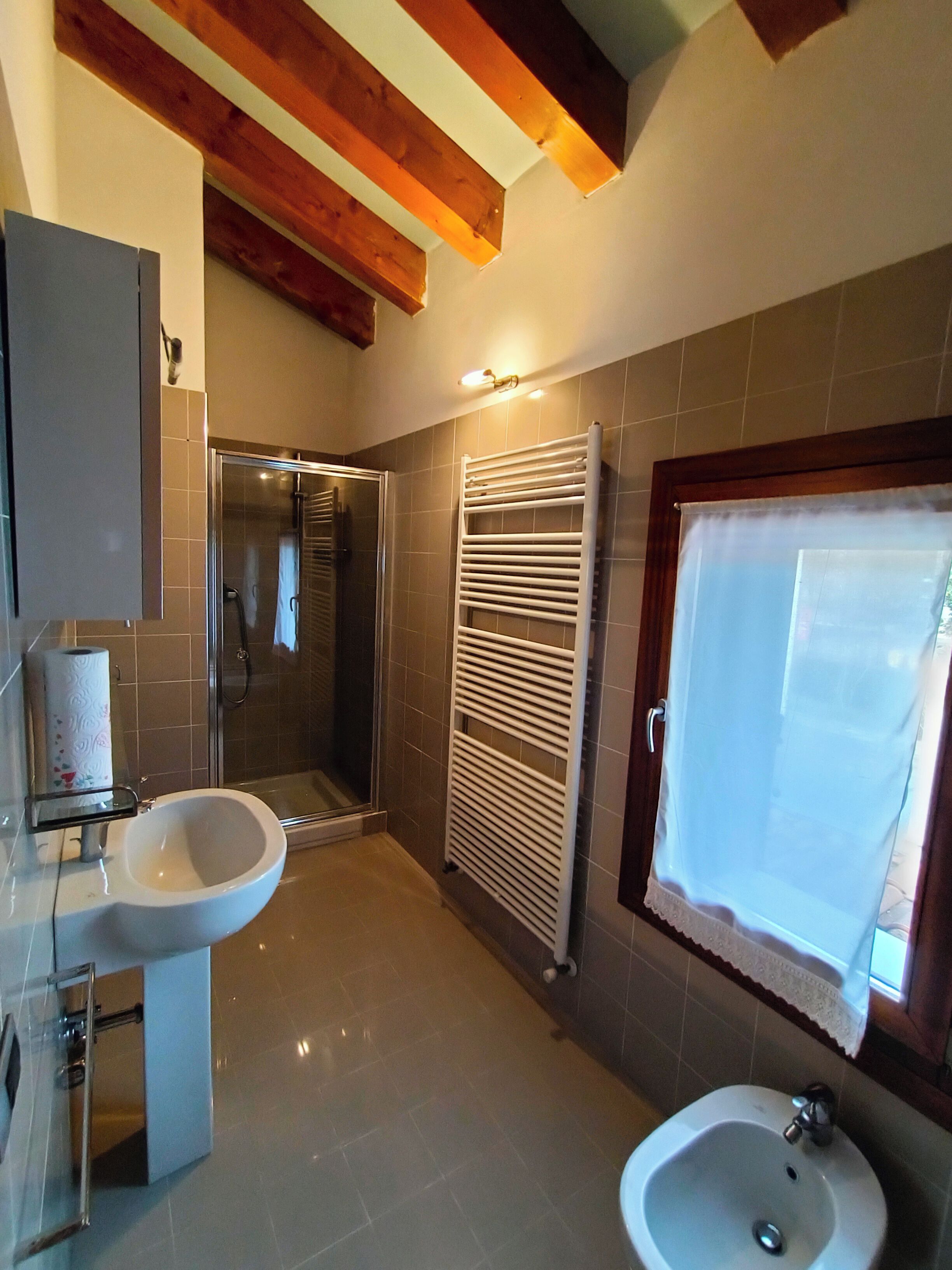 Doppia Classic | Bagno | Doccia, asciugacapelli, asciugamani, sapone