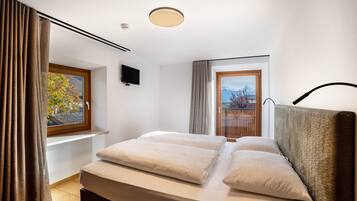 2 bedrooms, free WiFi, bed sheets, wheelchair access