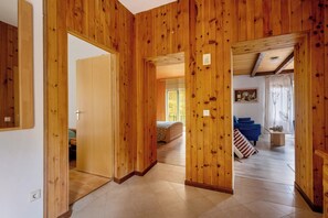 2 bedrooms, iron/ironing board, free WiFi, bed sheets - Holiday Apartment 'Ferien Bei Waltraud Weiss' with Mountain View, Shared Terrace and Wi-Fi (Ruffré Mendola TN)