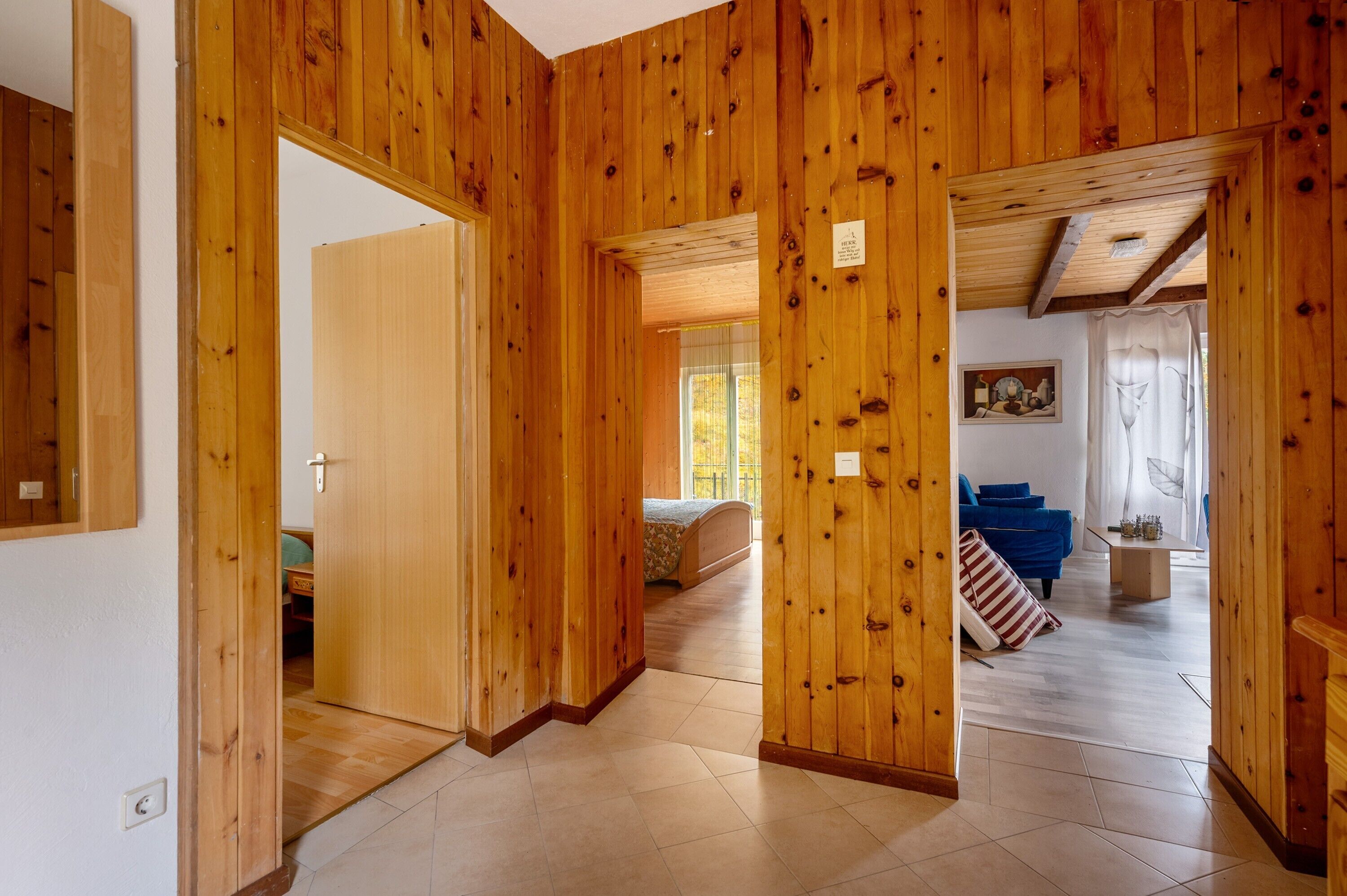 2 dormitorios, tabla de planchar con plancha, wifi gratis y ropa de cama