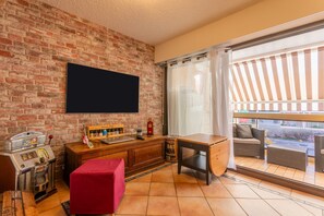 Interior - La Favière Apartment – Comfortable Stay Just a Stone's Throw from the Beach (Bormes-les-Mimosas)