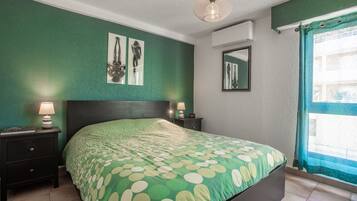 1 bedroom, iron/ironing board, free WiFi, bed sheets