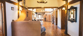 Country House 'Pagorriaga' with Mountain View, Shared Terrace and Wi-Fi