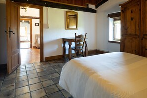 4 habitaciones, wifi gratis y ropa de cama 