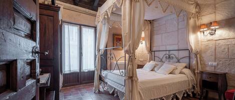 6 habitaciones, tabla de planchar con plancha y wifi gratis