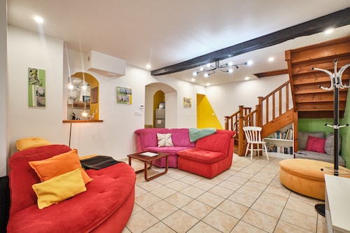 Apartment 'Au 81 - Maison De Ville À Louer' with Wi-Fi