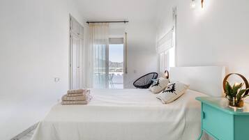 4 Schlafzimmer, Bügeleisen/Bügelbrett, kostenloses WLAN, Bettwäsche