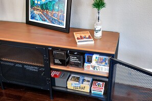 Game room - Pearl - A Birdy Vacation Rental (San Antonio)