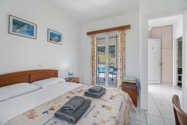 1 غرفة نوم ومكواة/لوح كي وواي فاي مجانًا وملاءات أسرّة