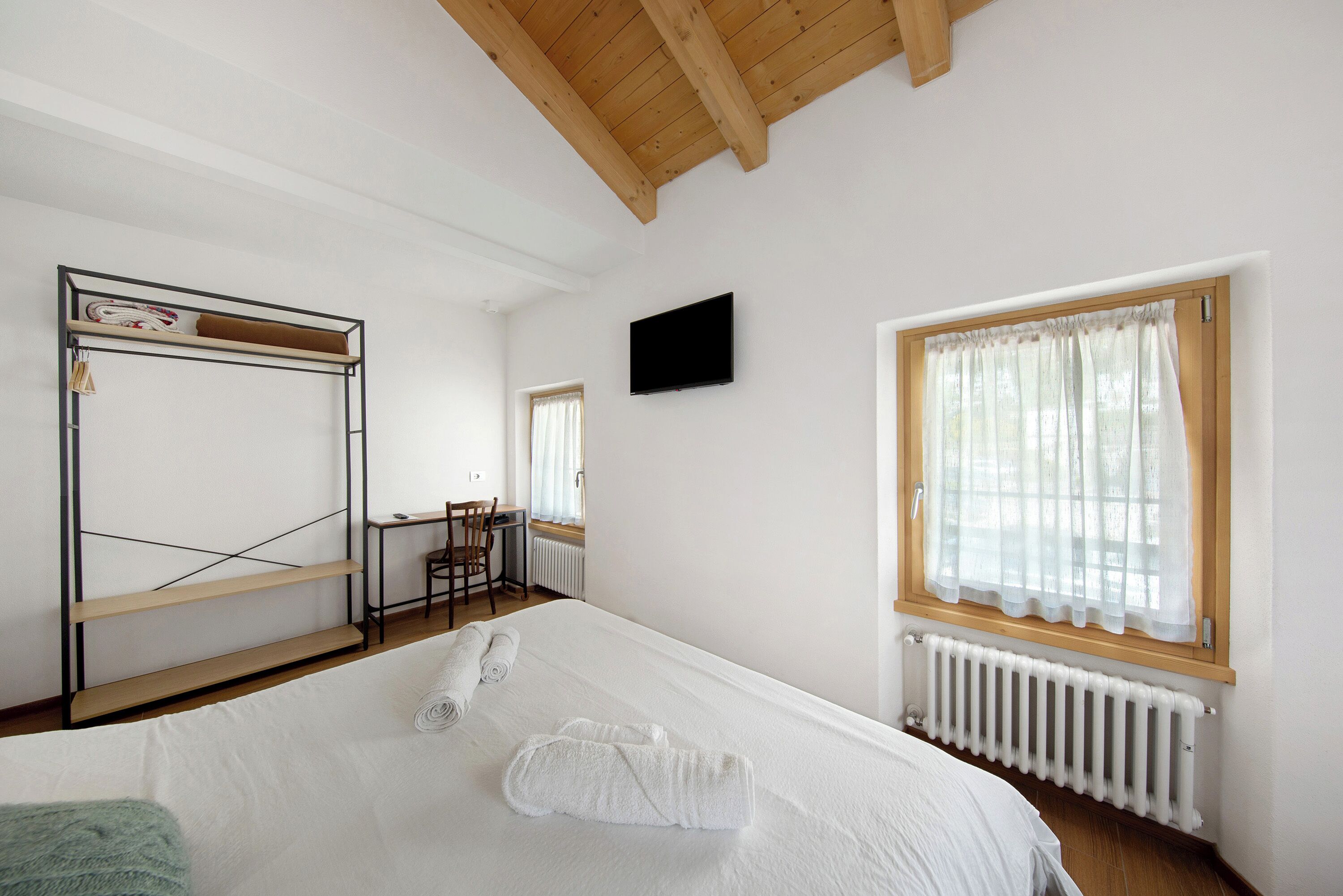 1 多间卧室、免费 WiFi、床单