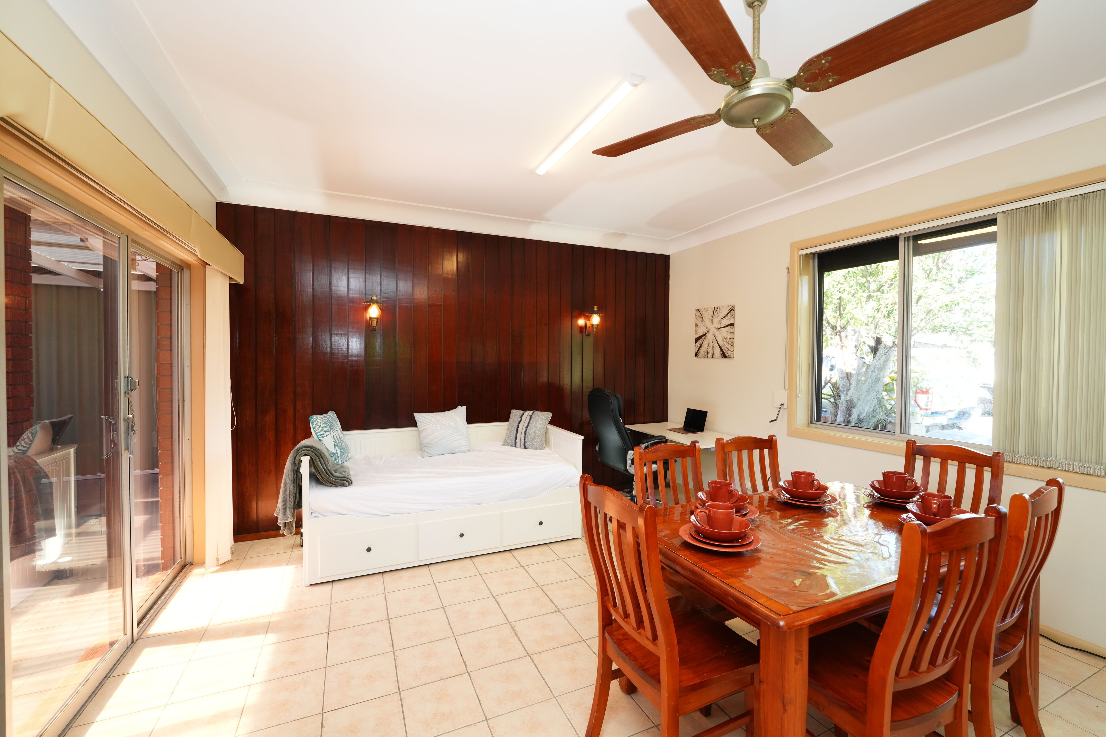 3 bedrooms, desk, iron/ironing board, travel cot