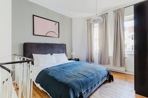 1 chambre, fer et planche à repasser, Wi-Fi, draps fournis