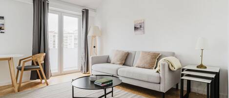 Télévision, chaîne hi-fi