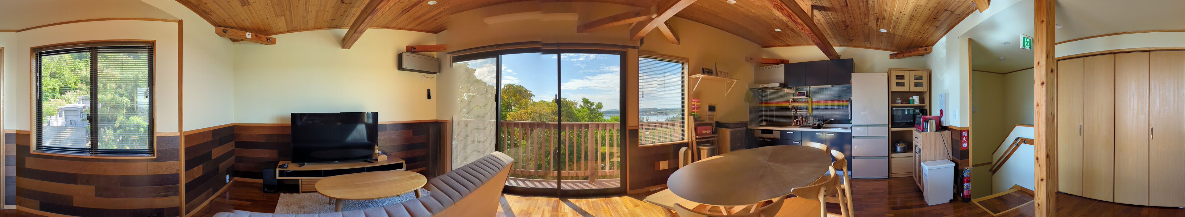 Family House | Living area | Flat-screen TV, DVD player