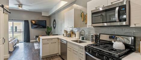 Fridge, microwave, oven, stovetop