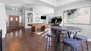 Games room - Hummingbird Hideaway House with Private Pool in North Scottsdale (Scottsdale)