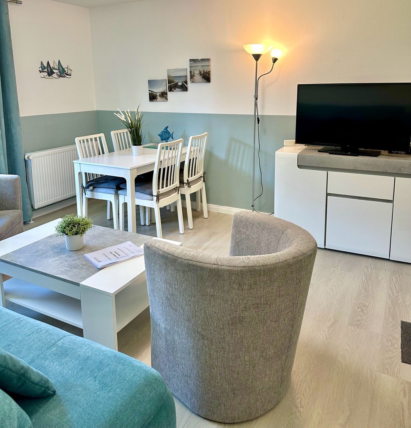 TV, bordtennis og stereoanlegg