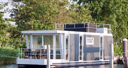 Seeuferschiff in Almere mit WLAN