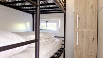 2 bedrooms, free WiFi