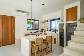 Villa, 1 Schlafzimmer, Poolblick | Esszimmer