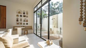 Villa, 1 Bedroom, Pool View | Living room