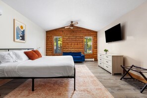 5 soverom, strykejern/-brett, reiseseng for barn og wi-fi (inkludert)