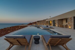 Pool - Arion Aesthesis Boutique Villa (Kokkino Chorio)